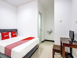 OYO 92479 Pasadena House