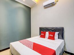 OYO 92479 Pasadena House