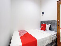 OYO 92479 Pasadena House