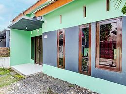 SPOT ON 92490 Casa Homestay Syariah