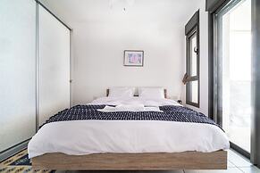 Beach Haven 3BR Apt by Sea N' Rent