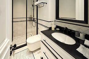 OPARTMENT The Far Eastern Hotel