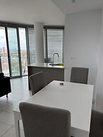 Delightfully Spacious Bright 2bedroom