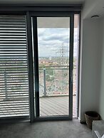 Delightfully Spacious Bright 2bedroom