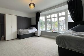 Luxurious Kitchen Lrg Bedrooms Holiday Freeparking
