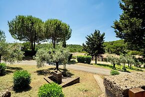 Residence con piscina a Guardistallo