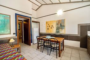 Residence con piscina a Guardistallo