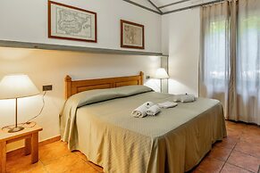 Residence con piscina a Guardistallo