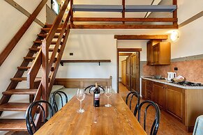 Residence con piscina a Guardistallo
