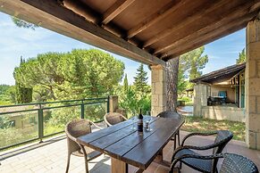 Residence con piscina a Guardistallo