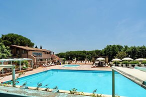 Residence con piscina a Guardistallo