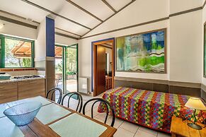 Residence con piscina a Guardistallo