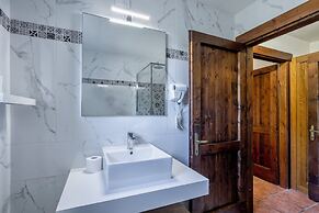 Residence con piscina a Guardistallo