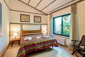Residence con piscina a Guardistallo