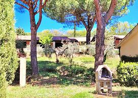 Residence con piscina a Guardistallo