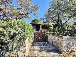Residence con piscina a Guardistallo