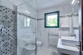 Residence con piscina a Guardistallo