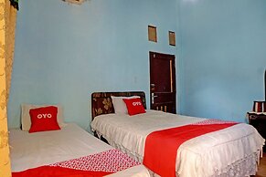 SPOT ON 91966 Onasis Syariah Inn