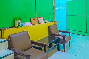 SPOT ON 92236 Kediri Family Homestay