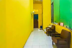 SPOT ON 92236 Kediri Family Homestay