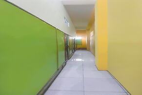 SPOT ON 92236 Kediri Family Homestay