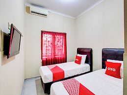 Super OYO 92511 Griya Dias  Syariah