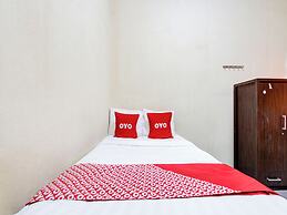 Super OYO 92511 Griya Dias  Syariah