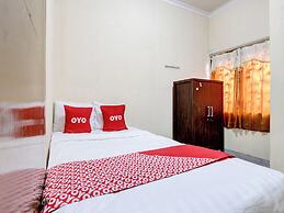 Super OYO 92511 Griya Dias  Syariah