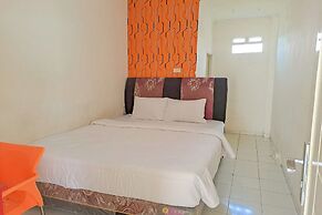OYO 92520 Safira Guest House Danau Ranau
