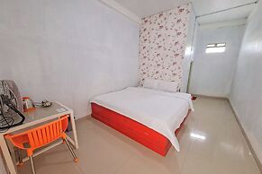 OYO 92520 Safira Guest House Danau Ranau