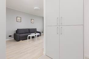 Warsaw Apartment With a View by Renters