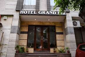 Hotel Grand Inn