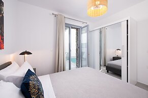 Hosting Moments Private Pool Holiday Home