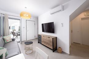 Hosting Moments Private Pool Holiday Home