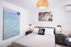 Hosting Moments Private Pool Holiday Home