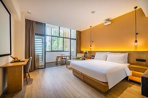 Holiday Inn Wuyi Mountain Water Village by IHG