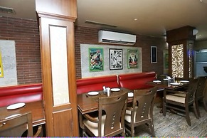 Revking at Hotel Batra