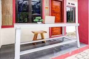 SPOT ON 92523 Homestay Pasir Padi Permai Syariah