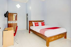 OYO Life 3982 Azka Homestay Syariah