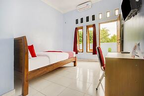 OYO Life 3982 Azka Homestay Syariah