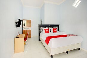 OYO Life 3982 Azka Homestay Syariah