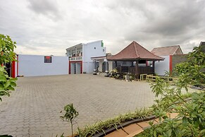 OYO Life 3982 Azka Homestay Syariah