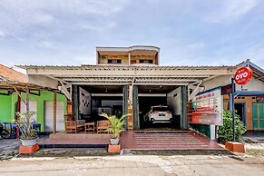 OYO 90051 Guest House Parangtritis