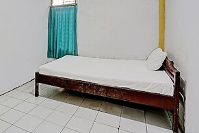 SPOT ON 92529 Penginapan Wisma Bintang Syariah Near MTs Al Ma'arif Kot