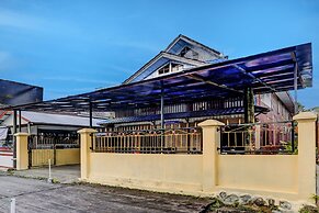 SPOT ON 92529 Penginapan Wisma Bintang Syariah Near MTs Al Ma'arif Kot