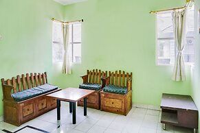 OYO 90204 Surya Inn Syariah