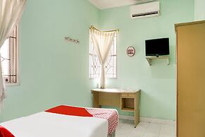 OYO 90204 Surya Inn Syariah