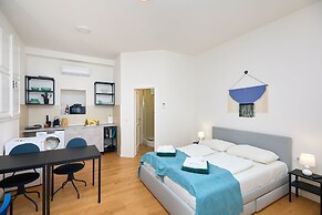 Dominium Premium Location Suites