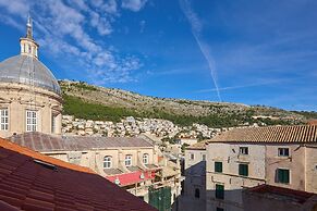 Dominium Premium Location Suites