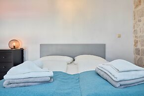 Dominium Premium Location Suites